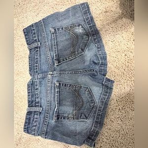 Mossimo supply co Jean shorts size 5